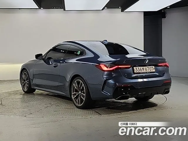 BMW 4-Series 2021 thumb 3