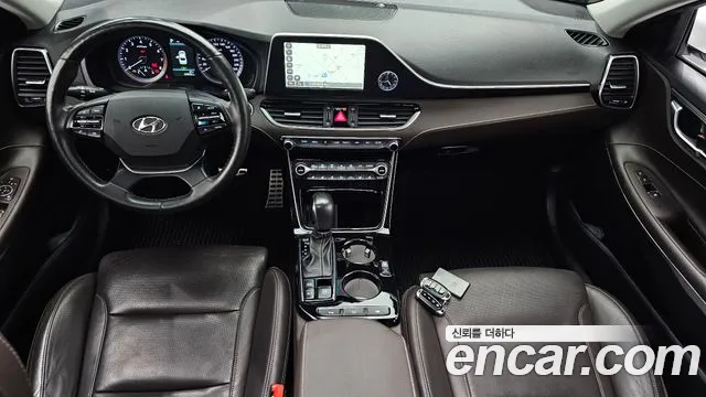 Hyundai Grandeur 2017 thumb 6