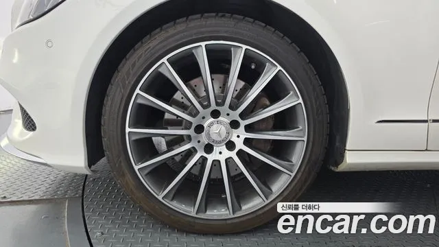 Mercedes-Benz CLS-Class 2016 thumb 5