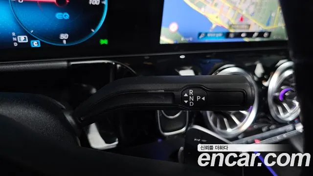 Mercedes-Benz EQA 2023 thumb 8