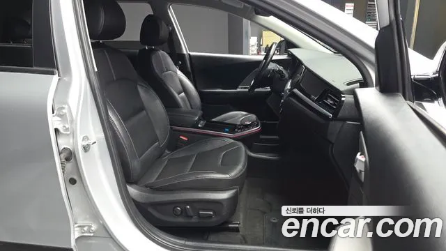 Kia Niro 2022 thumb 10