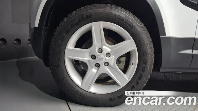 Land Rover Defender 2020 thumb 5
