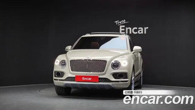 Bentley Bentayga 2018 thumb 3