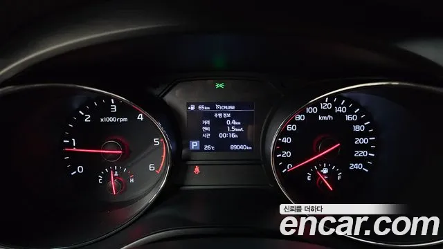 Kia Carnival 2018 thumb 8