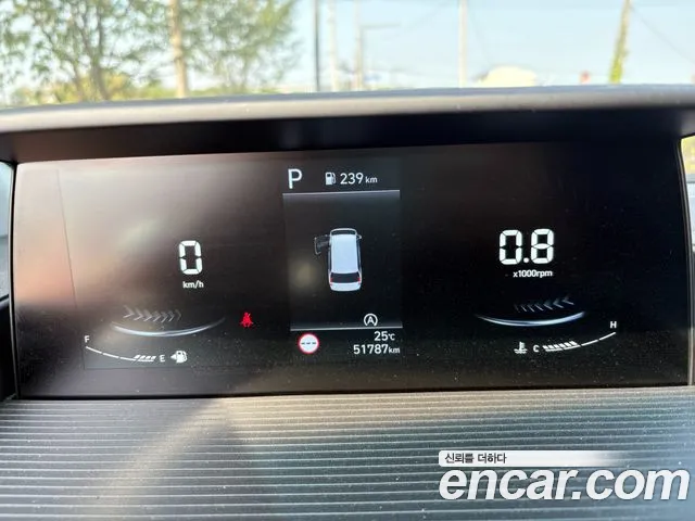 Hyundai Staria 2024 thumb 5