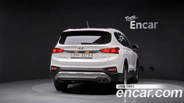 Hyundai Santa Fe 2019 thumb 4