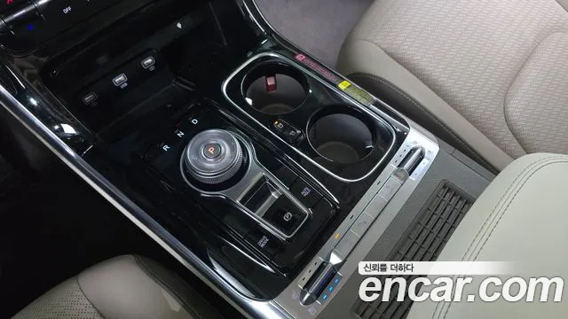 Kia Carnival 2022 thumb 9