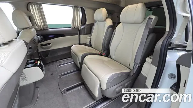 Kia Carnival 2022 thumb 11