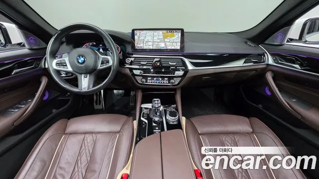 BMW 5-Series 2021 thumb 7