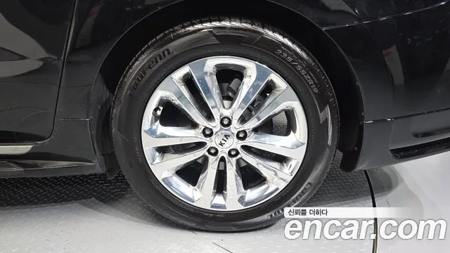 Kia Carnival 2017 thumb 4