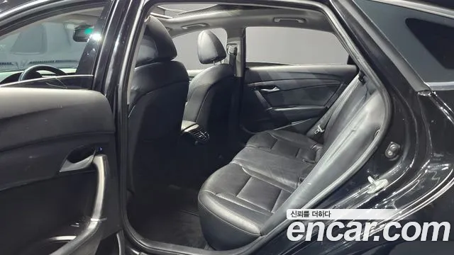 Hyundai i40 2014 thumb 12
