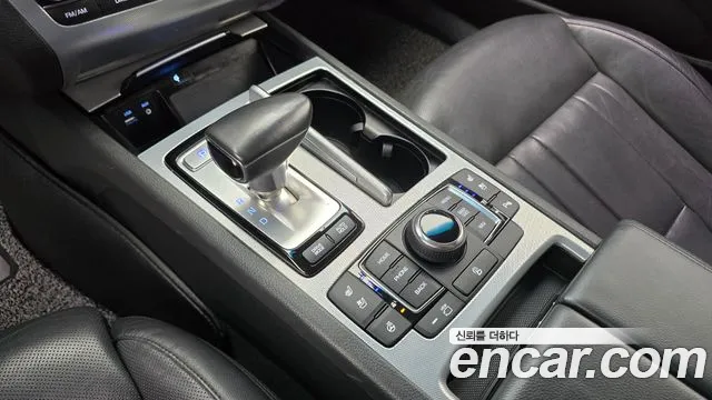 Genesis G80 2016 thumb 9