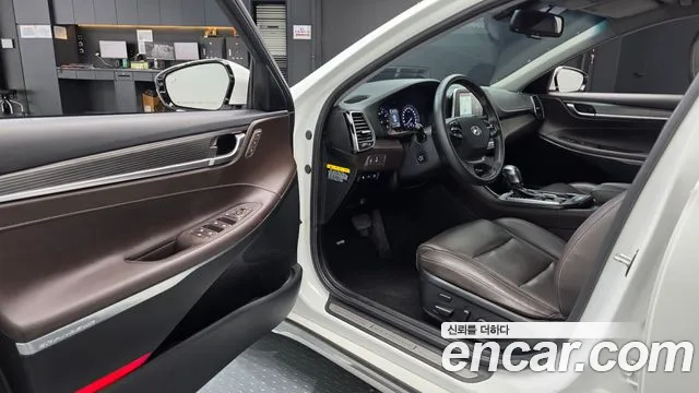 Hyundai Grandeur 2017 thumb 9