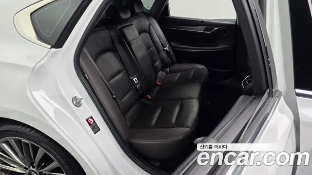 Hyundai Grandeur 2017 thumb 10