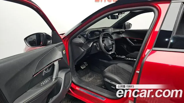 Peugeot 2008 2023 thumb 9