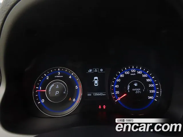 Hyundai i40 2016 thumb 9