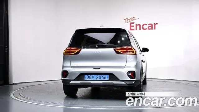 Kia Niro 2022 thumb 4