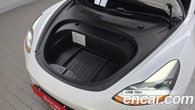 Tesla Model 3 2021 thumb 5