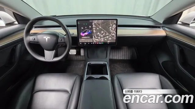 Tesla Model 3 2021 thumb 6