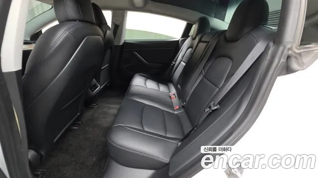 Tesla Model 3 2021 thumb 11