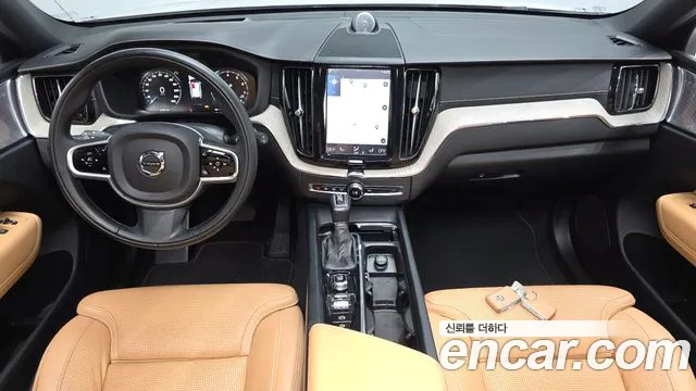 Volvo XC60 2018 thumb 7