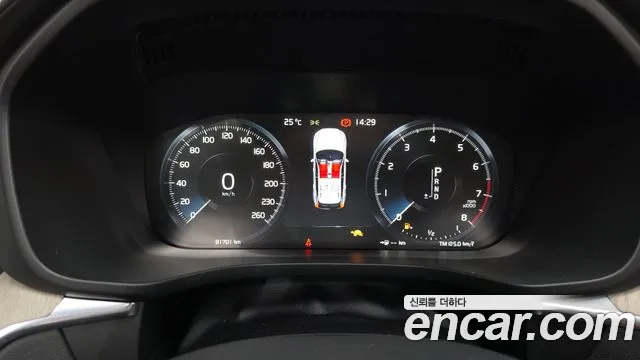 Volvo XC60 2018 thumb 8