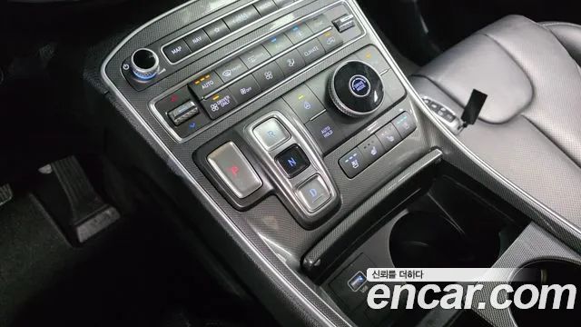 Hyundai Santa Fe 2022 thumb 9
