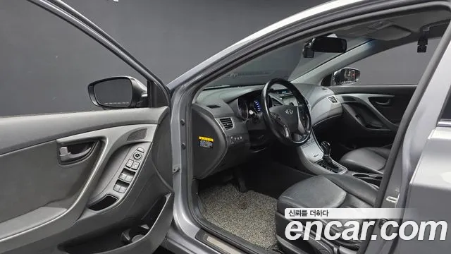 Hyundai Avante 2013 thumb 10