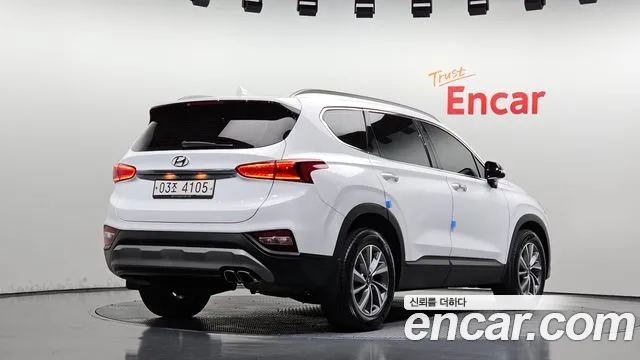 Hyundai Santa Fe 2018 thumb 2