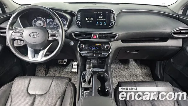 Hyundai Santa Fe 2018 thumb 7