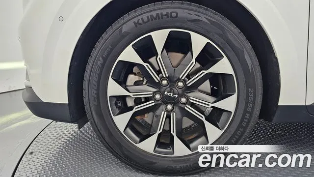 Kia Carnival 2022 thumb 5
