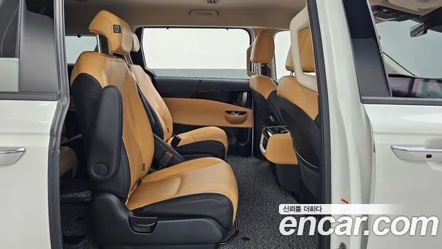Kia Carnival 2022 thumb 12