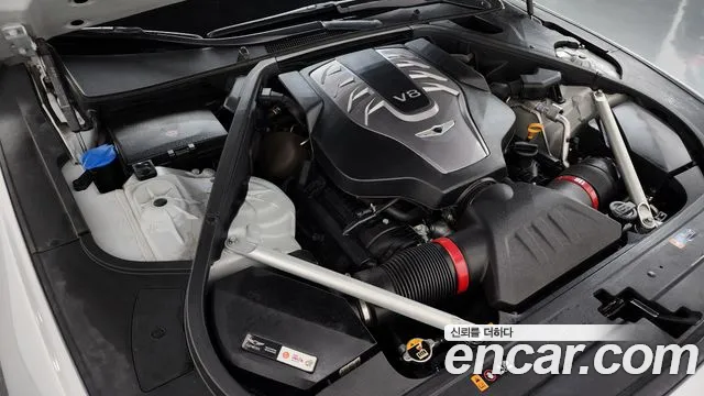 Genesis G90 2018 thumb 6