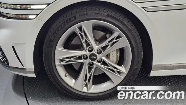 Genesis G90 2023 thumb 5