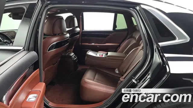 Genesis G90 2022 thumb 12