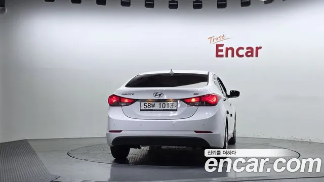 Hyundai Avante 2015 thumb 4