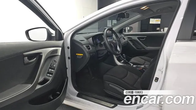 Hyundai Avante 2015 thumb 10