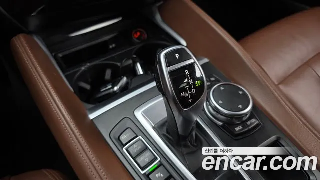 BMW X6 2015 thumb 9