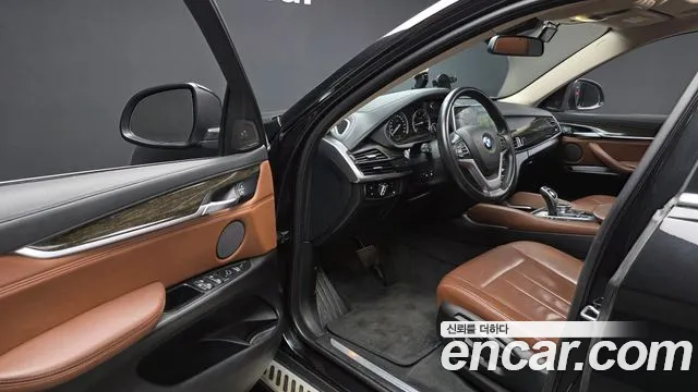 BMW X6 2015 thumb 10