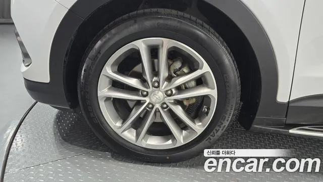 Hyundai Santa Fe 2015 thumb 4