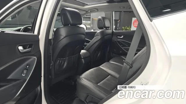 Hyundai Santa Fe 2015 thumb 10