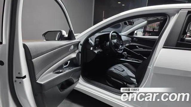 Hyundai Avante 2022 thumb 10