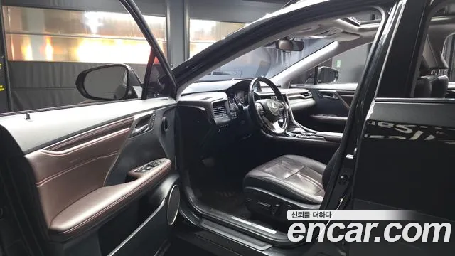 Lexus RX 2018 thumb 10