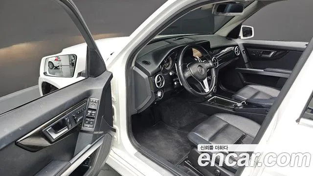 Mercedes-Benz GLK-Class 2014 thumb 12