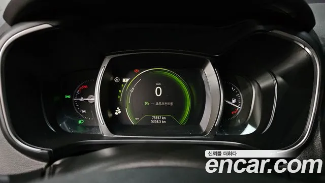 Renault-KoreaSamsung Koleos 2019 thumb 7