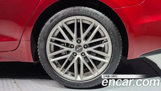 Genesis G70 2019 thumb 5