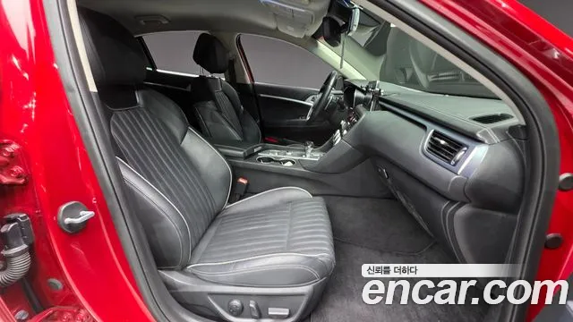 Genesis G70 2019 thumb 10