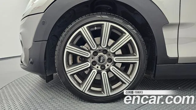 MINI Clubman 2020 thumb 4