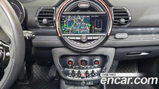 MINI Clubman 2020 thumb 11