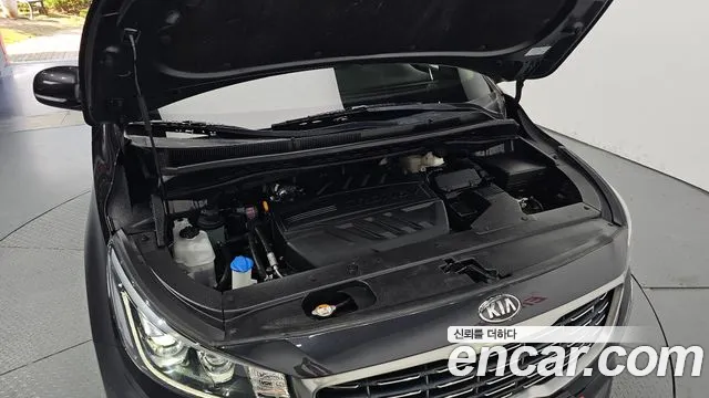 Kia Carnival 2020 thumb 6